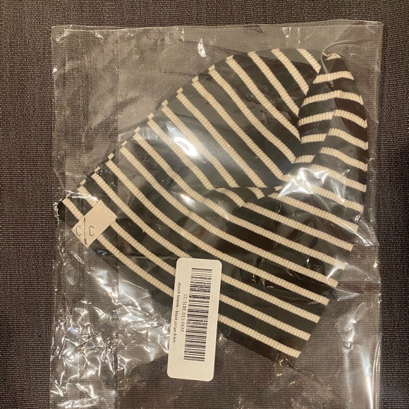 BRAND NEW: CHILDHOODS Stripped Beanie - Picture 2 of 4